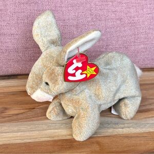 Vintage Ty Beanie Baby Nibbly the Bunny Rabbit 1998 With Tag